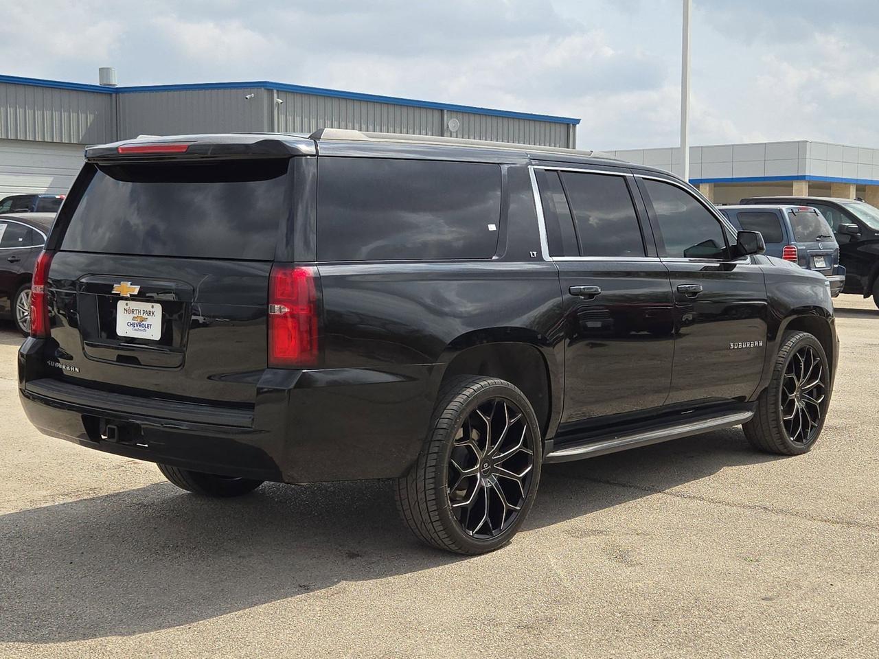 2019 Chevrolet Suburban LT