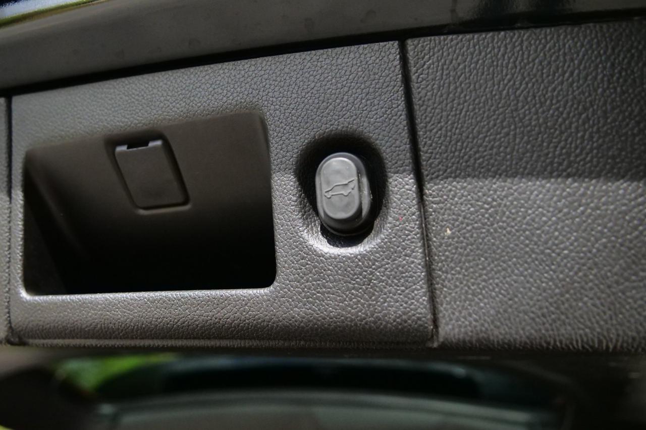 2019 Chevrolet Suburban Premier 4WD / Third Row / Rear Entertainment! Lincolnton NC