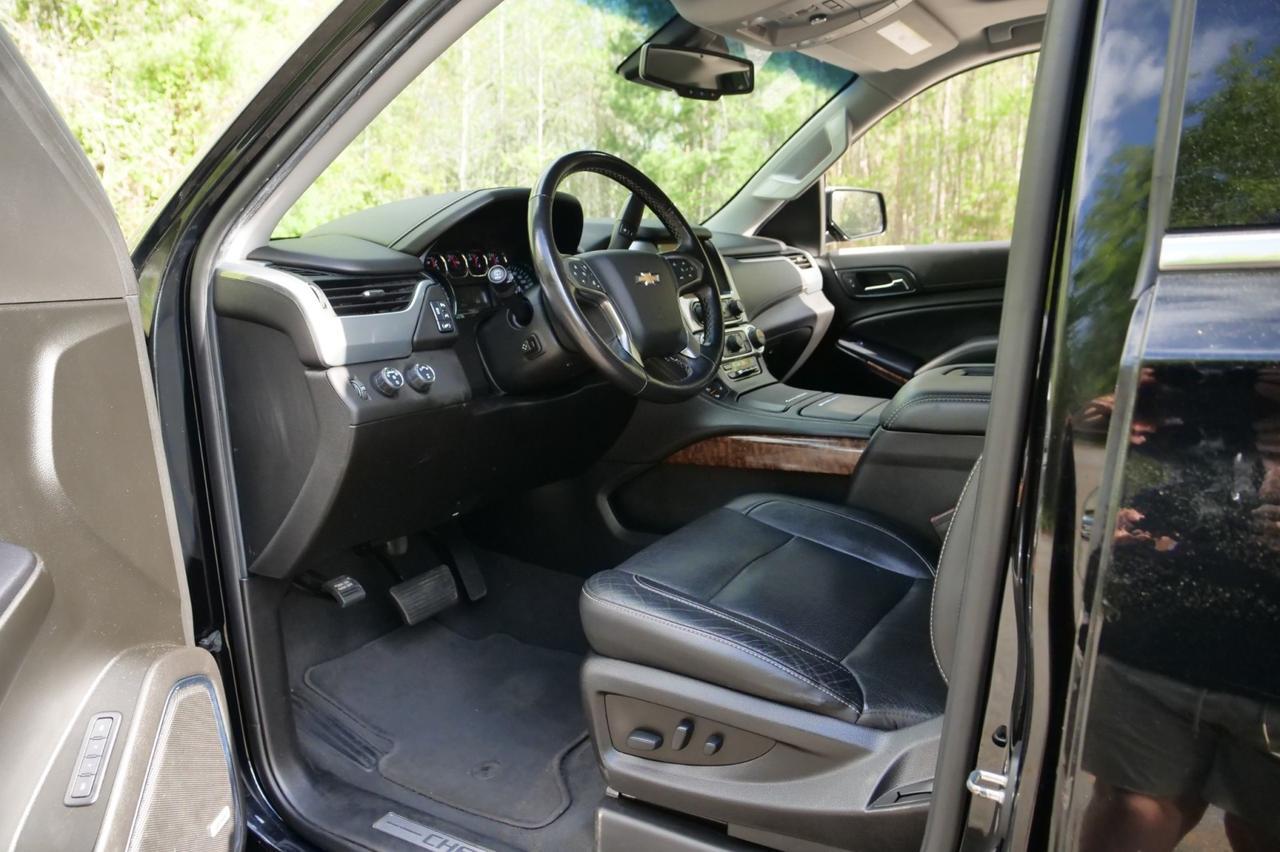 2019 Chevrolet Suburban Premier 4WD / Third Row / Rear Entertainment! Lincolnton NC