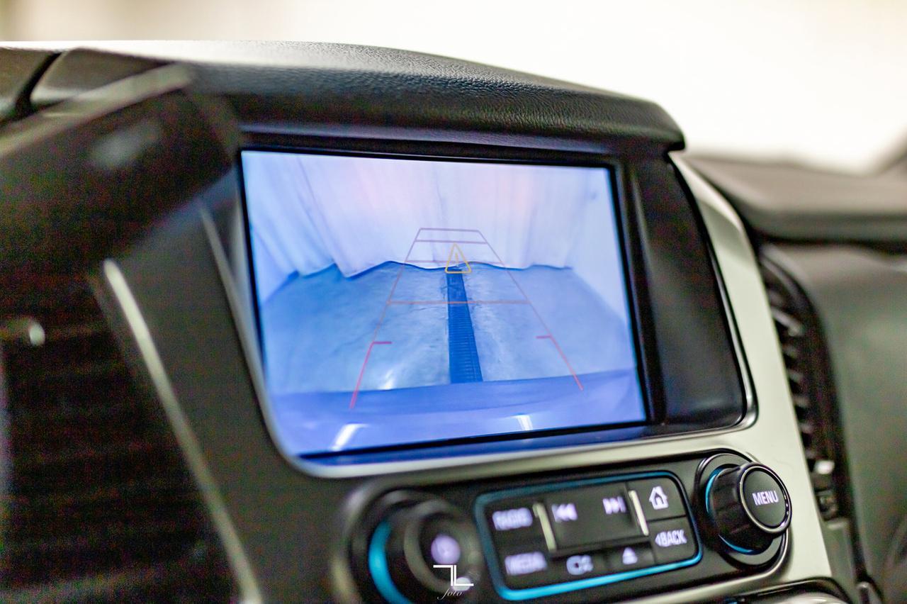 2019 Chevrolet Tahoe 4x4 LS BCam 8 Passenger Red Deer AB