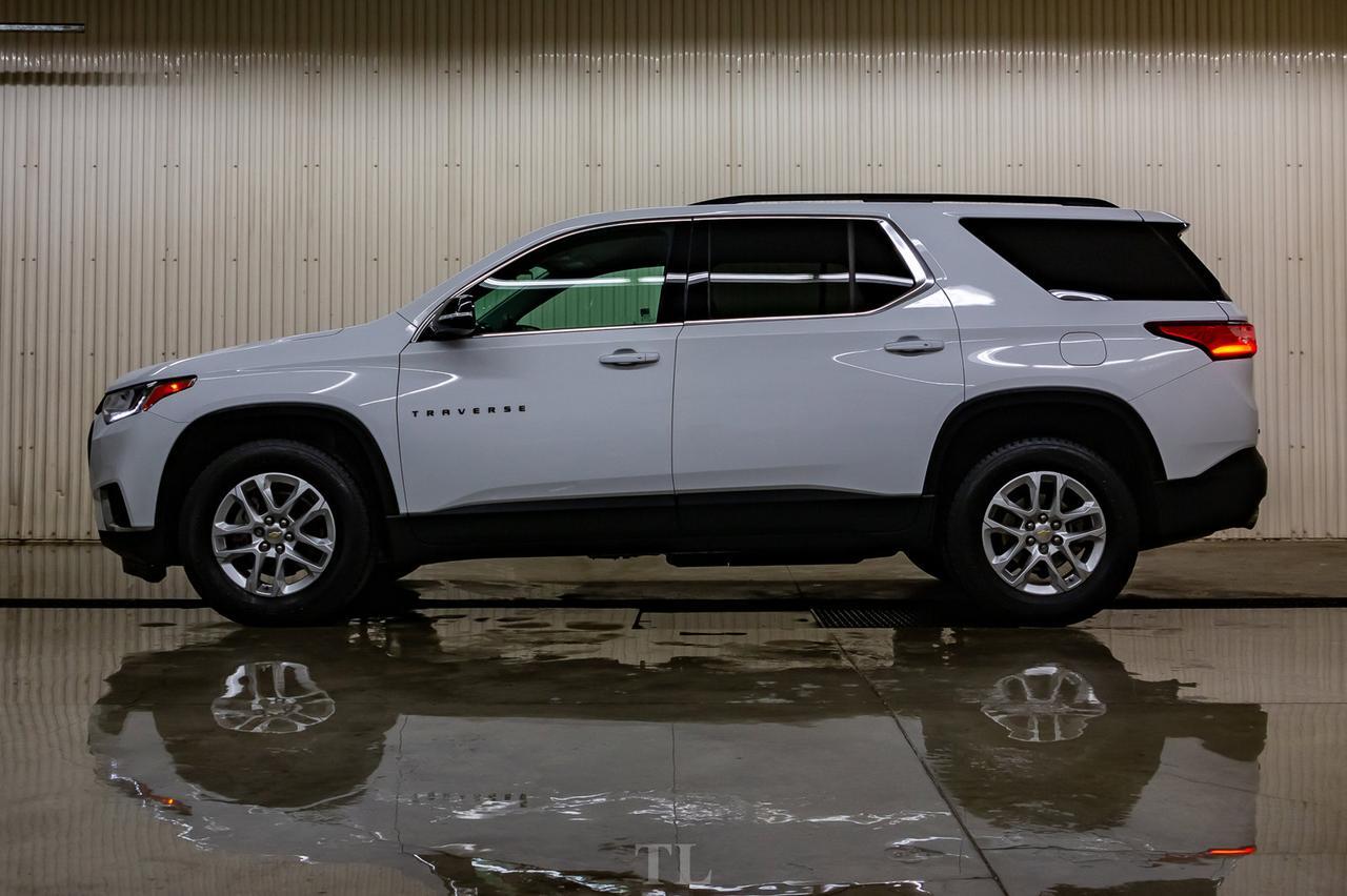 2019 Chevrolet Traverse 1LT BCam 3rd Row Seating Red Deer AB