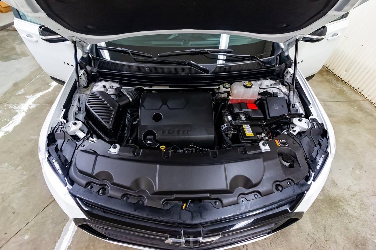 2019 Chevrolet Traverse 1LT BCam 3rd Row Seating Red Deer AB