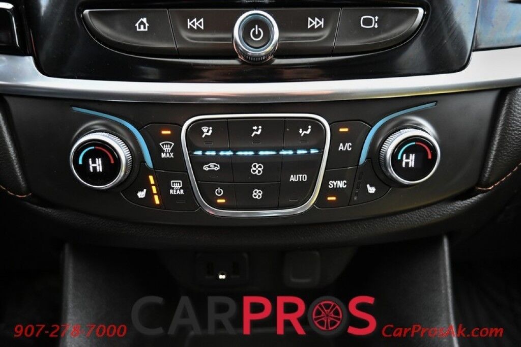 2019 Chevrolet Traverse 3LT - AWD - 3.6L V6 - Power & Heated Leather Seats - Remote Start - Bose Premium Sound - Navigation - Backup Camera with 360 Surround - Blind Spot Monitor - 2nd Row Captain's Chairs - 3rd Row - Power Liftgate - Tow Pkg - Seats 7 Anchorage AK