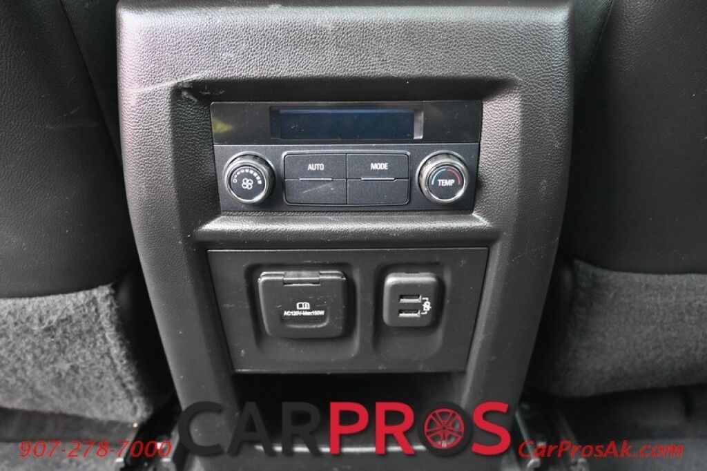 2019 Chevrolet Traverse 3LT - AWD - 3.6L V6 - Power & Heated Leather Seats - Remote Start - Bose Premium Sound - Navigation - Backup Camera with 360 Surround - Blind Spot Monitor - 2nd Row Captain's Chairs - 3rd Row - Power Liftgate - Tow Pkg - Seats 7 Anchorage AK