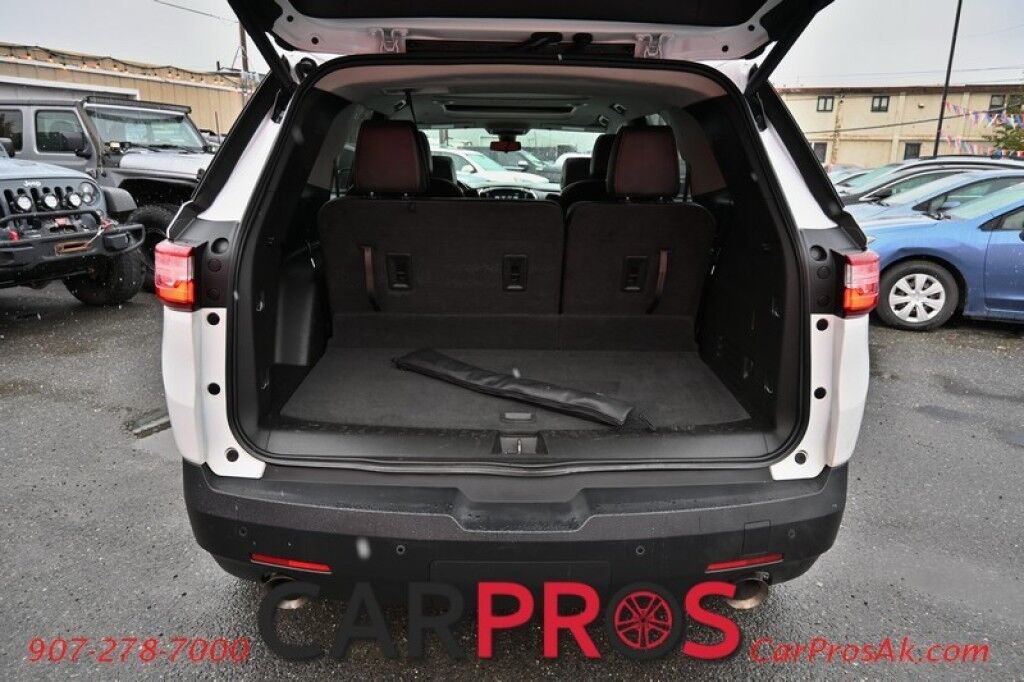 2019 Chevrolet Traverse 3LT - AWD - 3.6L V6 - Power & Heated Leather Seats - Remote Start - Bose Premium Sound - Navigation - Backup Camera with 360 Surround - Blind Spot Monitor - 2nd Row Captain's Chairs - 3rd Row - Power Liftgate - Tow Pkg - Seats 7 Anchorage AK