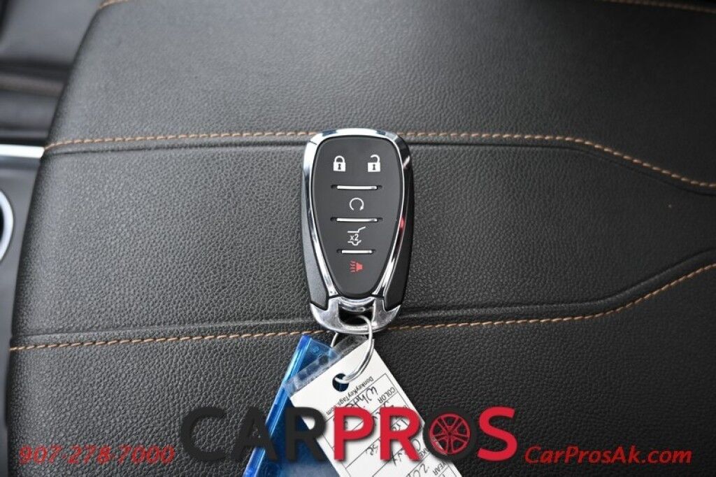 2019 Chevrolet Traverse 3LT - AWD - 3.6L V6 - Power & Heated Leather Seats - Remote Start - Bose Premium Sound - Navigation - Backup Camera with 360 Surround - Blind Spot Monitor - 2nd Row Captain's Chairs - 3rd Row - Power Liftgate - Tow Pkg - Seats 7 Anchorage AK