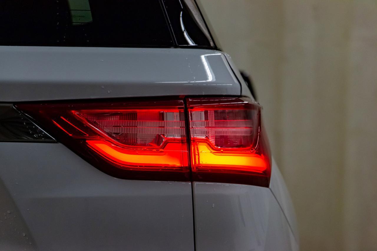 2019 Chevrolet Traverse AWD LS BCam Red Deer AB