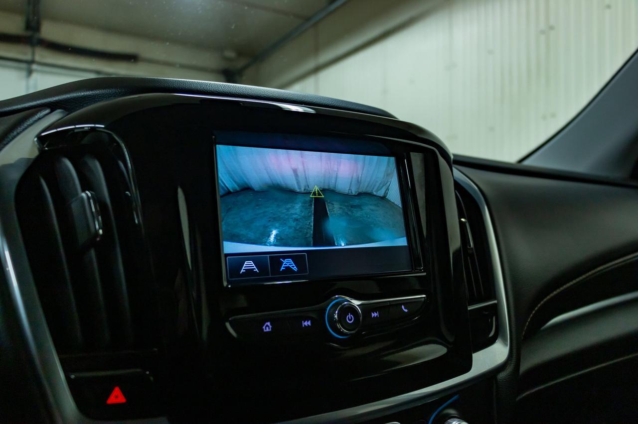 2019 Chevrolet Traverse AWD LS BCam Red Deer AB