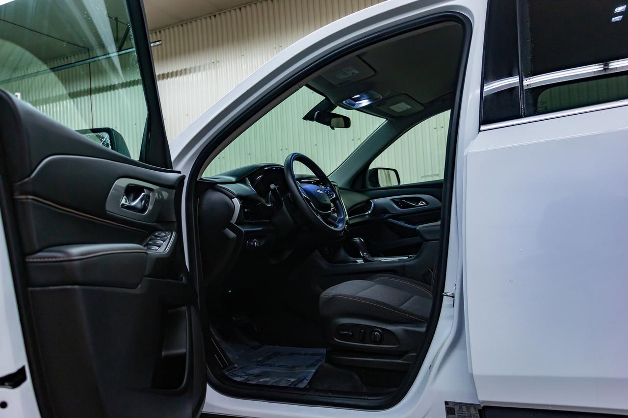 2019 Chevrolet Traverse AWD LS BCam Red Deer AB