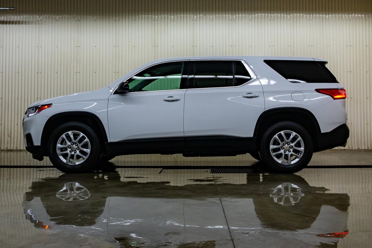 2019 Chevrolet Traverse AWD LS BCam Red Deer AB