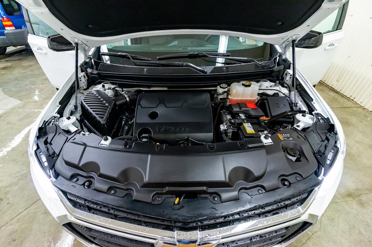 2019 Chevrolet Traverse AWD LS BCam Red Deer AB