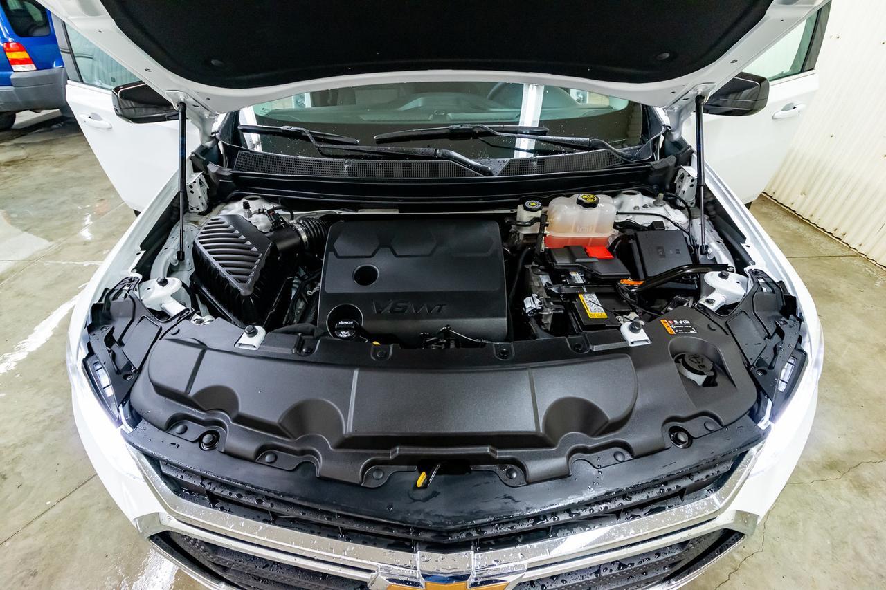 2019 Chevrolet Traverse AWD LS BCam Red Deer AB