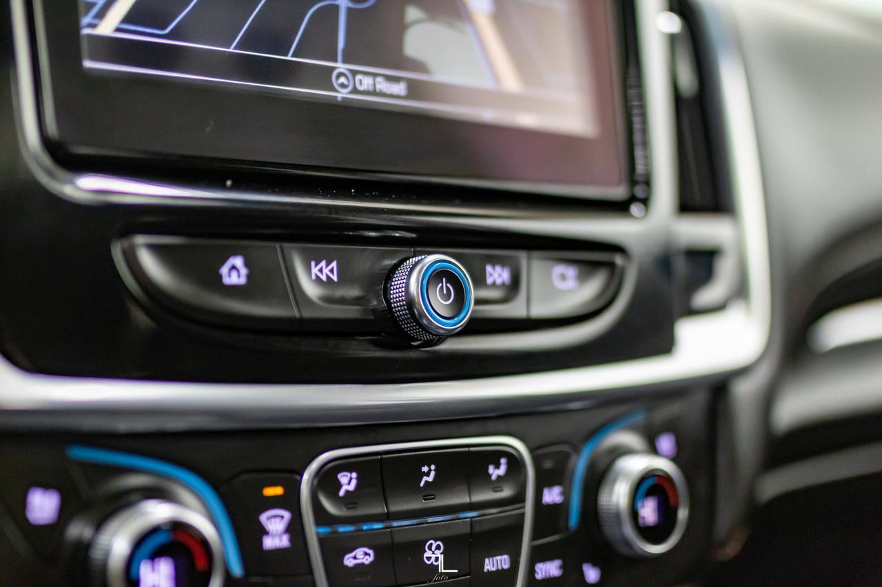 2019 Chevrolet Traverse AWD Premier Leather Roof Nav Red Deer AB