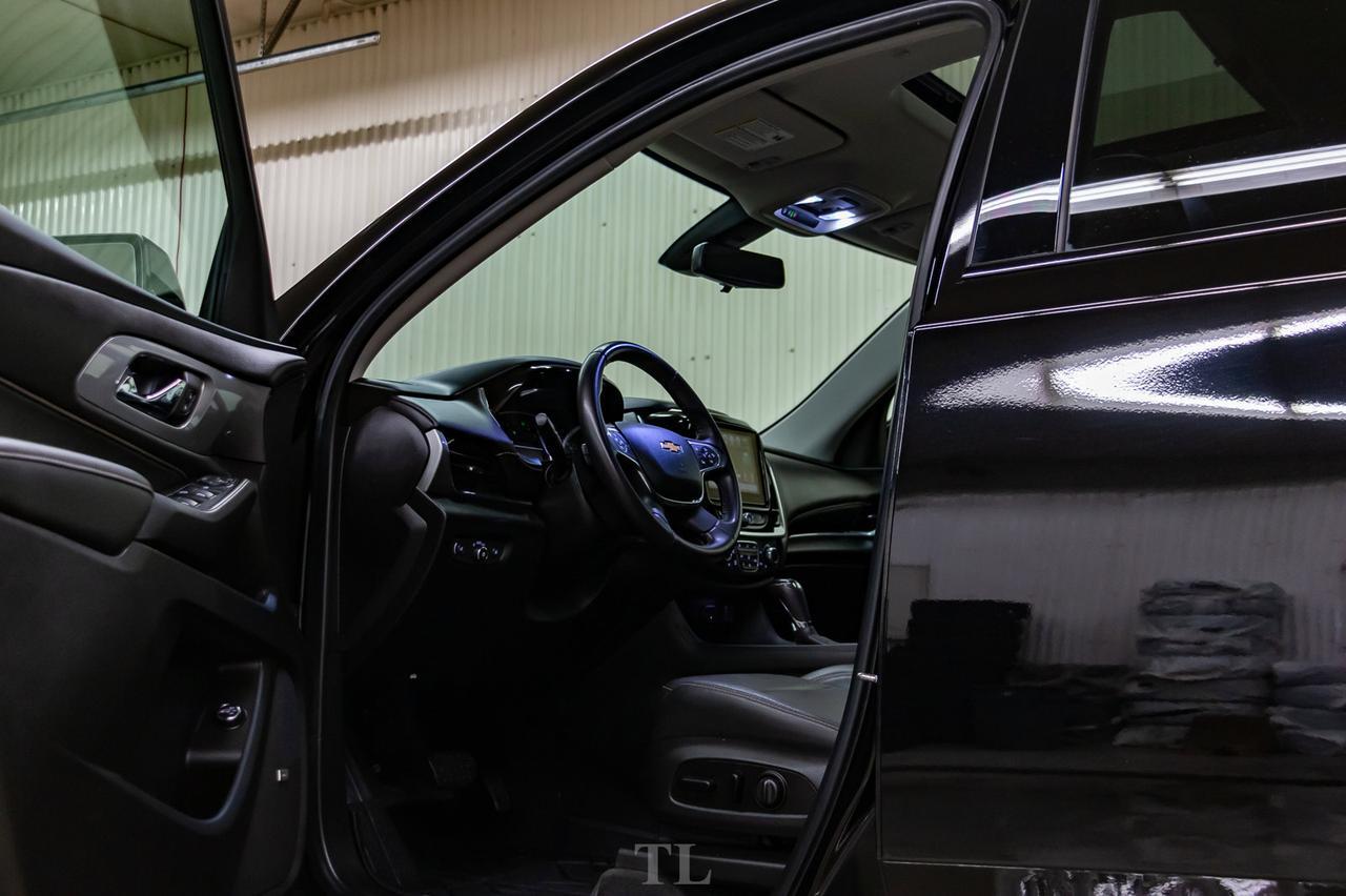 2019 Chevrolet Traverse AWD RS Leather Roof Nav Red Deer AB