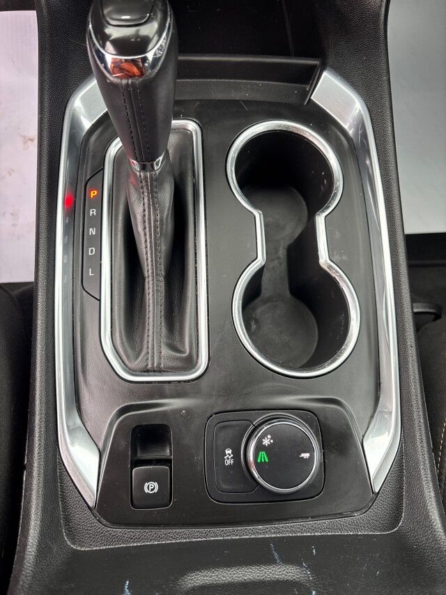 2019 Chevrolet Traverse LT Cloth Cleveland OH