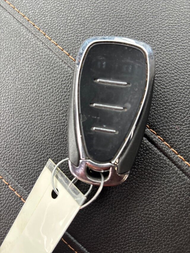 2019 Chevrolet Traverse LT Cloth Cleveland OH