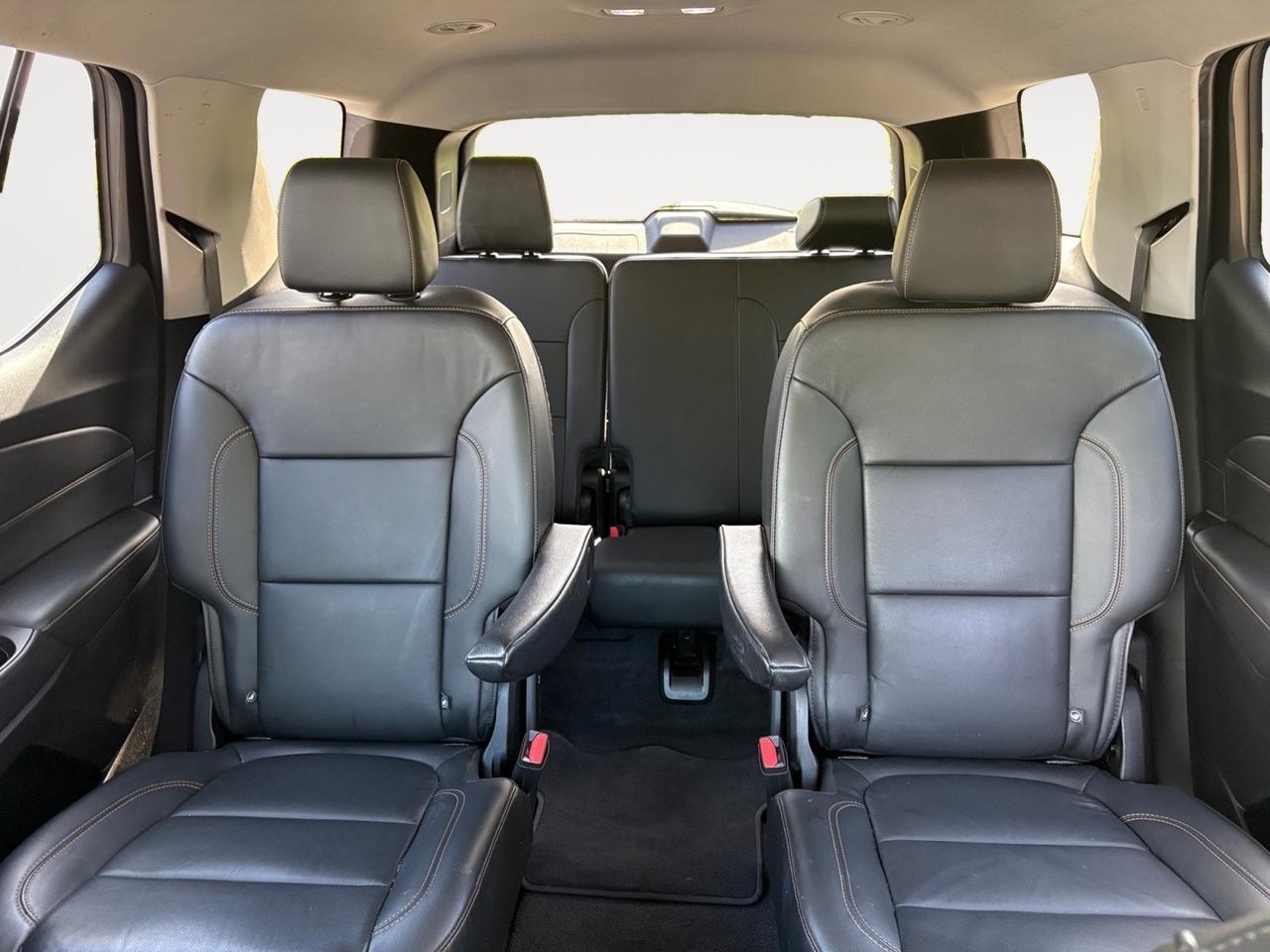2019 Chevrolet Traverse LT Leather, ROOF RACKS, POWER LIFTGATE, BACKUP CAMERA, HEATED SEATS, CAPTAINS CHAIRS, POWER 3RD ROW SEATING, APPLE CARPLAY/ANDROID AUTO, BLIND SPOT ALERT, LANE KEEP ASSIST, ONLY 43K MILES, THIS SUV IS READY FOR THE WHOLE FAMILY! Virginia Beach VA