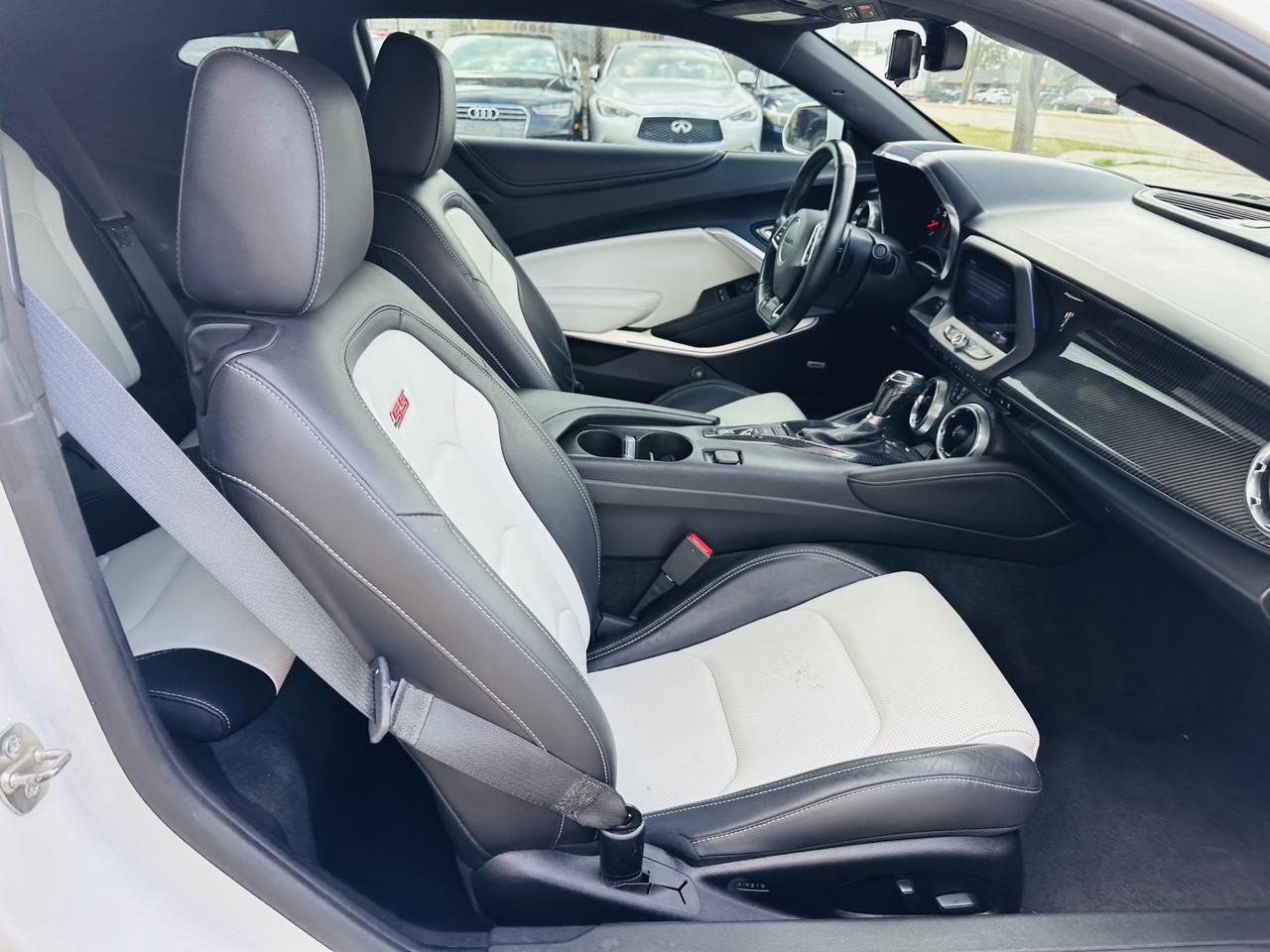 2019 Chevrolet camaro 2SS w/ SS Performance Pkg. Dallas TX