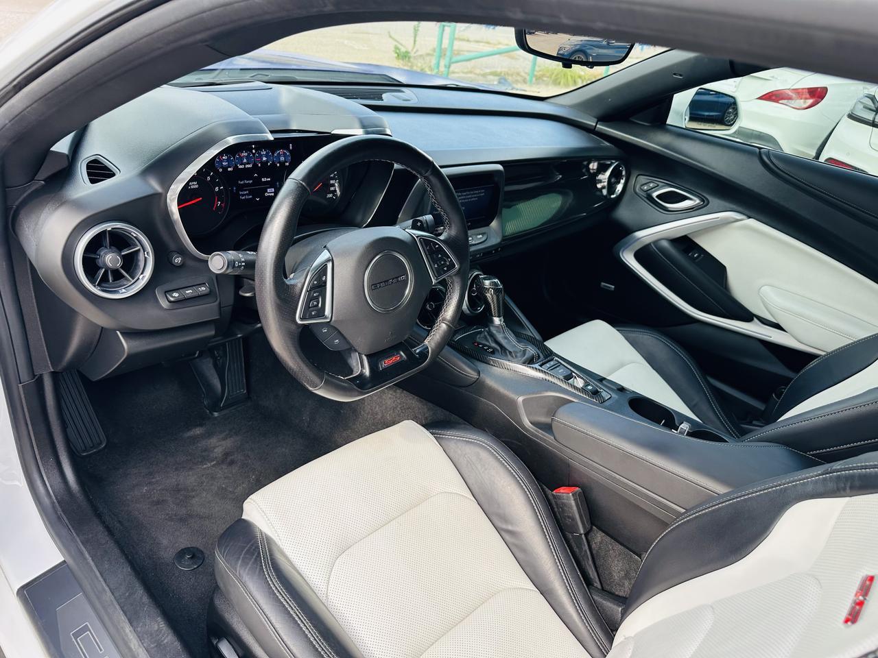 2019 Chevrolet camaro 2SS w/ SS Performance Pkg. Dallas TX