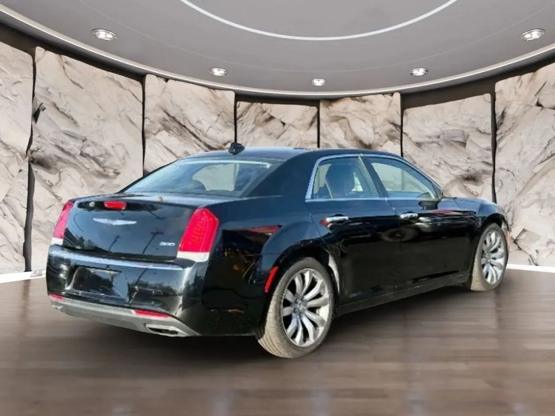 2019 Chrysler 300 300 Limited Sedan 4D Cincinnati OH