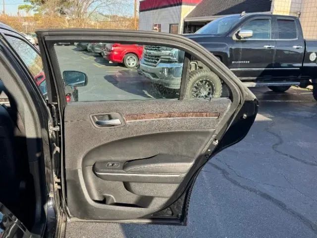 2019 Chrysler 300 300 Limited Sedan 4D Cincinnati OH