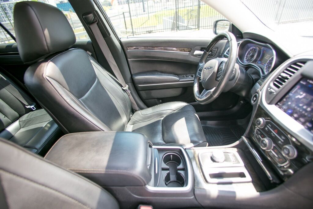 2019 Chrysler 300 Limited Atlanta GA