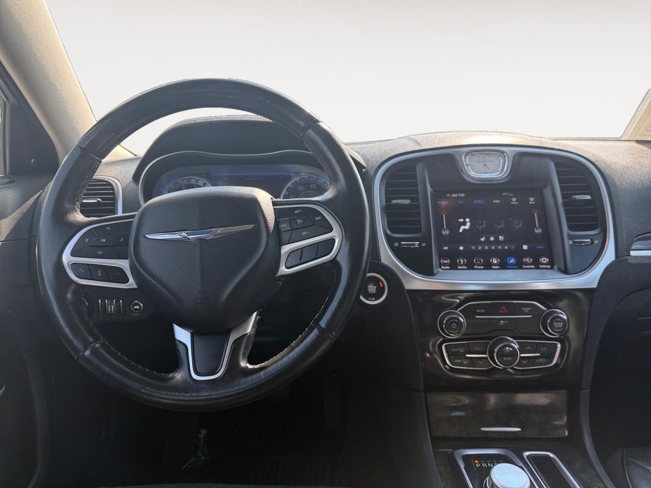 2019 Chrysler 300 Limited, BLUETOOTH, POWER/HEATED MIRRORS, APPLE CARPLAY/ANDROID AUTO, HEATED STEERING WHEEL, UNIVERSAL GARAGE DOOR OPENER, REMOTE KEYLESS ENTRY, BACKUP CAMERA, THIS BEAST IS READY TO TAKE ON THE ROAD!