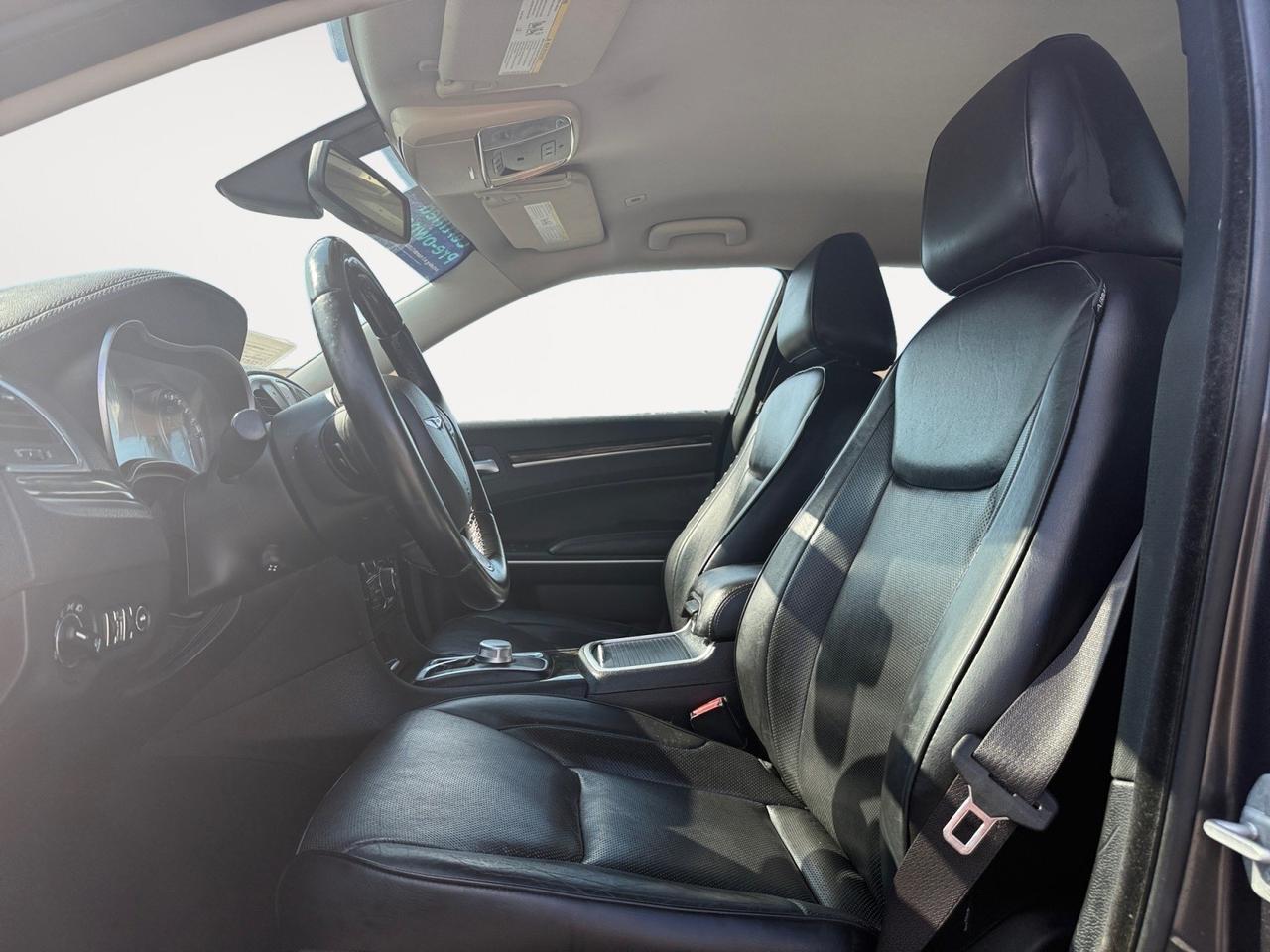 2019 Chrysler 300 Limited, BLUETOOTH, POWER/HEATED MIRRORS, APPLE CARPLAY/ANDROID AUTO, HEATED STEERING WHEEL, UNIVERSAL GARAGE DOOR OPENER, REMOTE KEYLESS ENTRY, BACKUP CAMERA, THIS BEAST IS READY TO TAKE ON THE ROAD! Norfolk VA