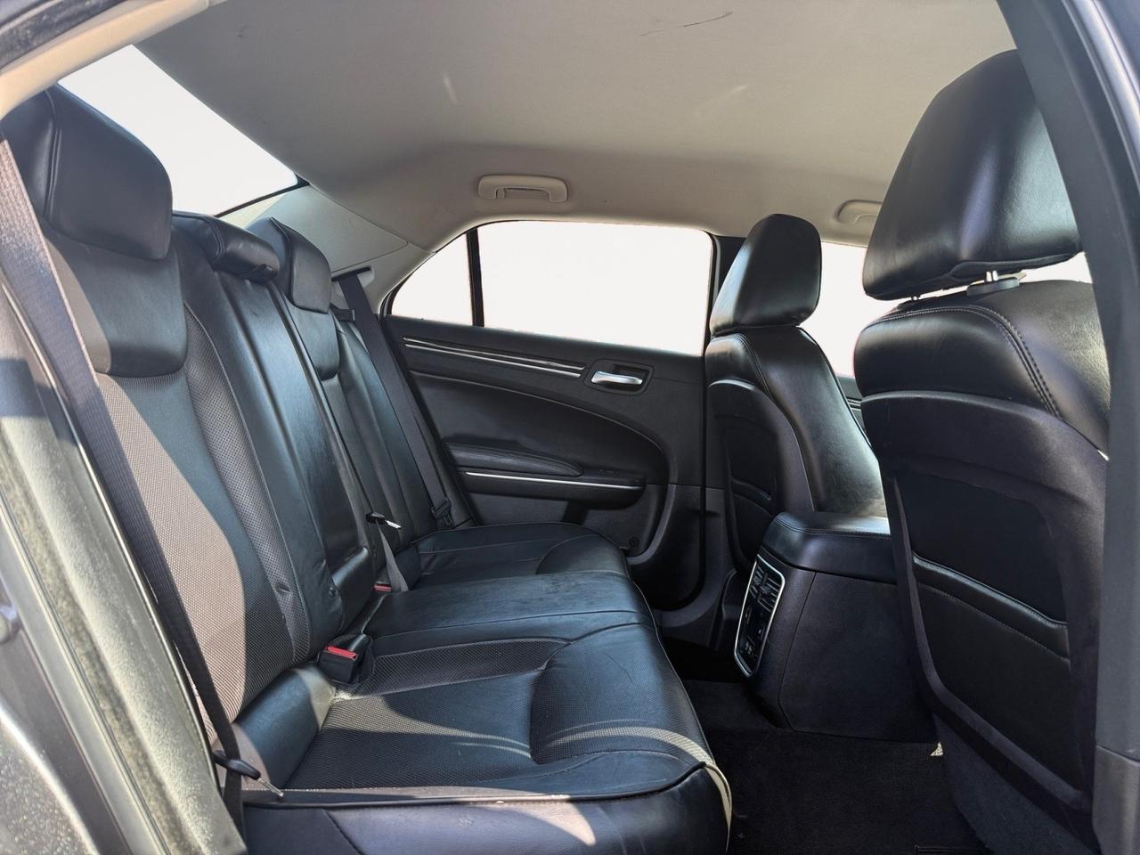 2019 Chrysler 300 Limited, BLUETOOTH, POWER/HEATED MIRRORS, APPLE CARPLAY/ANDROID AUTO, HEATED STEERING WHEEL, UNIVERSAL GARAGE DOOR OPENER, REMOTE KEYLESS ENTRY, BACKUP CAMERA, THIS BEAST IS READY TO TAKE ON THE ROAD! Norfolk VA