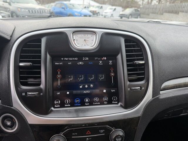 2019 Chrysler 300 Limited Conover NC