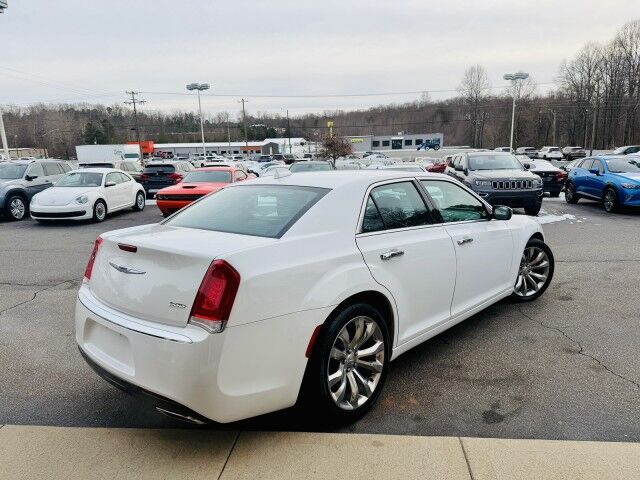2019 Chrysler 300 Limited Conover NC