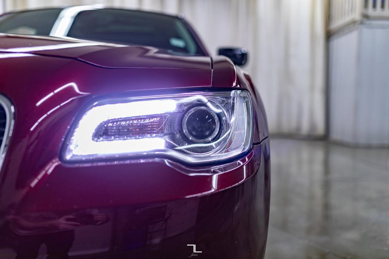 2019 Chrysler 300 Limited Leather Roof Nav BCam Red Deer AB