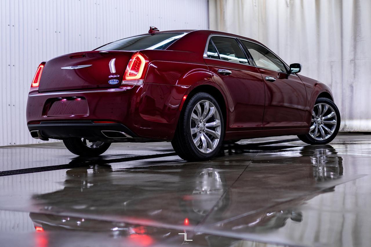 2019 Chrysler 300 Limited Leather Roof Nav BCam Red Deer AB