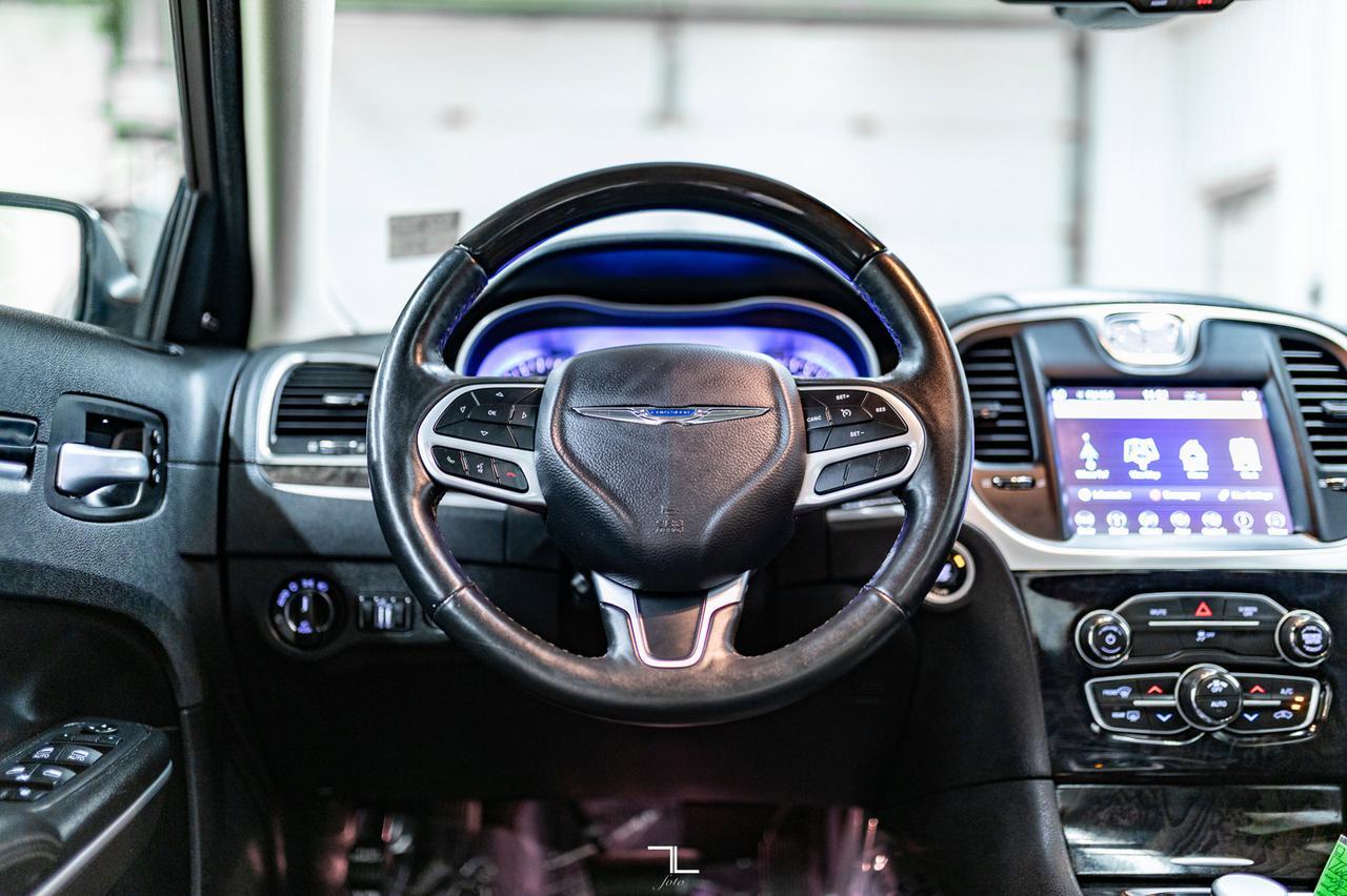 2019 Chrysler 300 Limited Leather Roof Nav BCam Red Deer AB