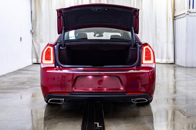 2019 Chrysler 300 Limited Leather Roof Nav BCam Red Deer AB