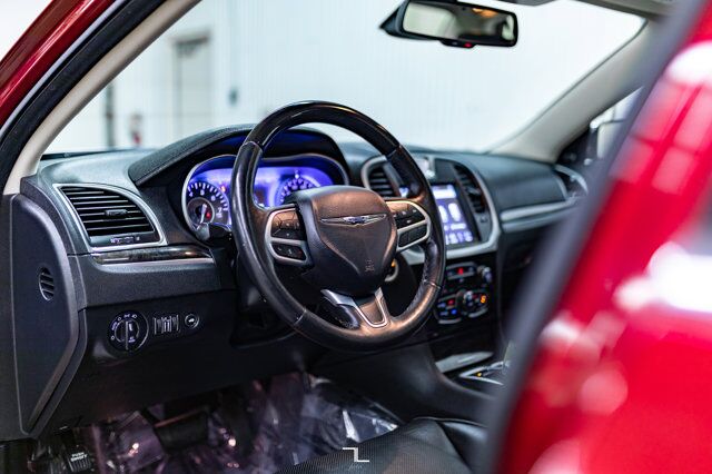 2019 Chrysler 300 Limited Leather Roof Nav BCam Red Deer AB