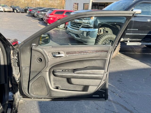 2019 Chrysler 300 Limited RWD Cincinnati OH