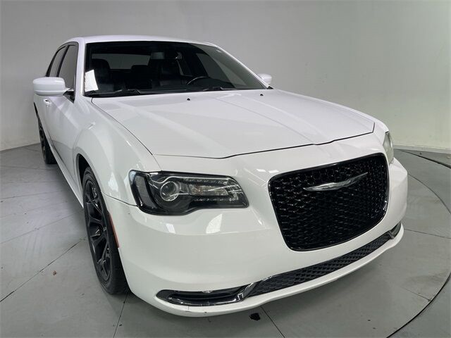 2019 Chrysler 300 S