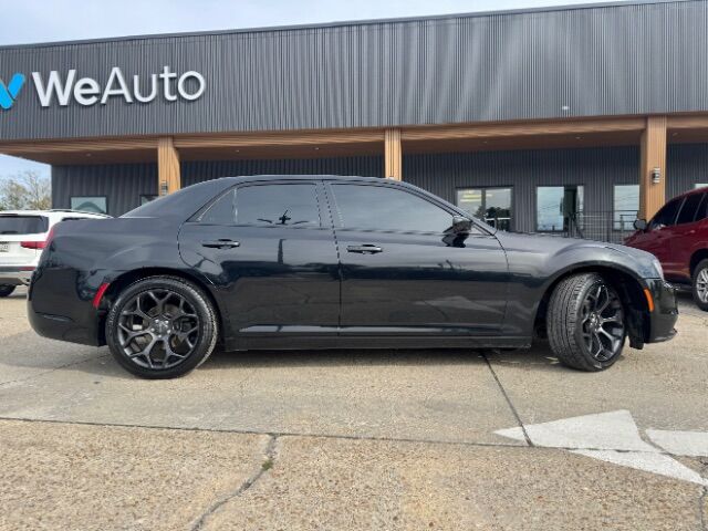 2019 Chrysler 300 Sedan 4D 300S 3.6L V6 4D