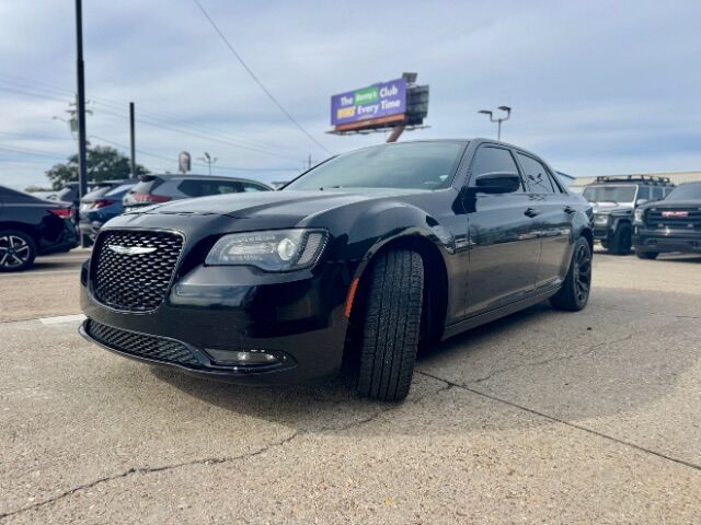 2019 Chrysler 300 Sedan 4D 300S 3.6L V6 4D