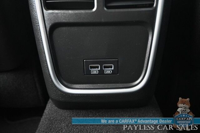 2019 Chrysler 300 Touring L / AWD / AutoStart / Convenience Pkg / Power & Heated Leather Seats / Panoramic Sunroof / Navigation / Apple CarPlay & Android Auto / Keyless Entry & Start / 27 MPG / 1-Owner Anchorage AK