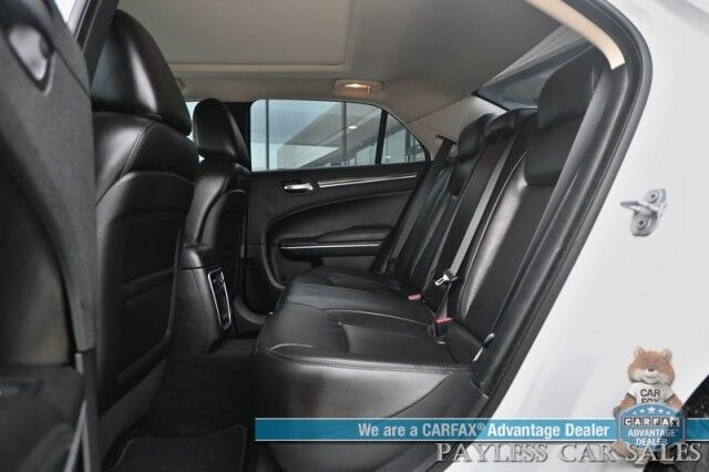 2019 Chrysler 300 Touring L / AWD / AutoStart / Convenience Pkg / Power & Heated Leather Seats / Panoramic Sunroof / Navigation / Apple CarPlay & Android Auto / Keyless Entry & Start / 27 MPG / 1-Owner Anchorage AK