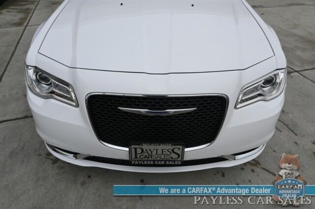2019 Chrysler 300 Touring L / AWD / AutoStart / Convenience Pkg / Power & Heated Leather Seats / Panoramic Sunroof / Navigation / Apple CarPlay & Android Auto / Keyless Entry & Start / 27 MPG / 1-Owner Anchorage AK
