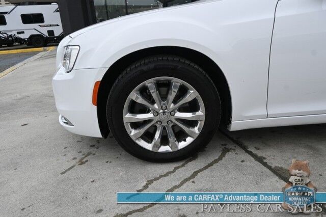 2019 Chrysler 300 Touring L / AWD / AutoStart / Convenience Pkg / Power & Heated Leather Seats / Panoramic Sunroof / Navigation / Apple CarPlay & Android Auto / Keyless Entry & Start / 27 MPG / 1-Owner Anchorage AK