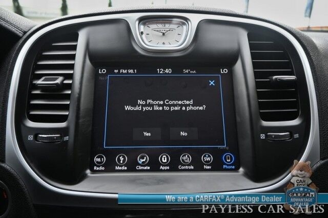 2019 Chrysler 300 Touring L / AWD / AutoStart / Convenience Pkg / Power & Heated Leather Seats / Panoramic Sunroof / Navigation / Apple CarPlay & Android Auto / Keyless Entry & Start / 27 MPG / 1-Owner Anchorage AK