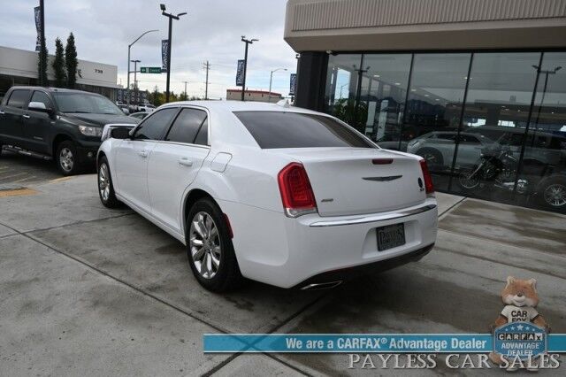 2019 Chrysler 300 Touring L / AWD / AutoStart / Convenience Pkg / Power & Heated Leather Seats / Panoramic Sunroof / Navigation / Apple CarPlay & Android Auto / Keyless Entry & Start / 27 MPG / 1-Owner Anchorage AK