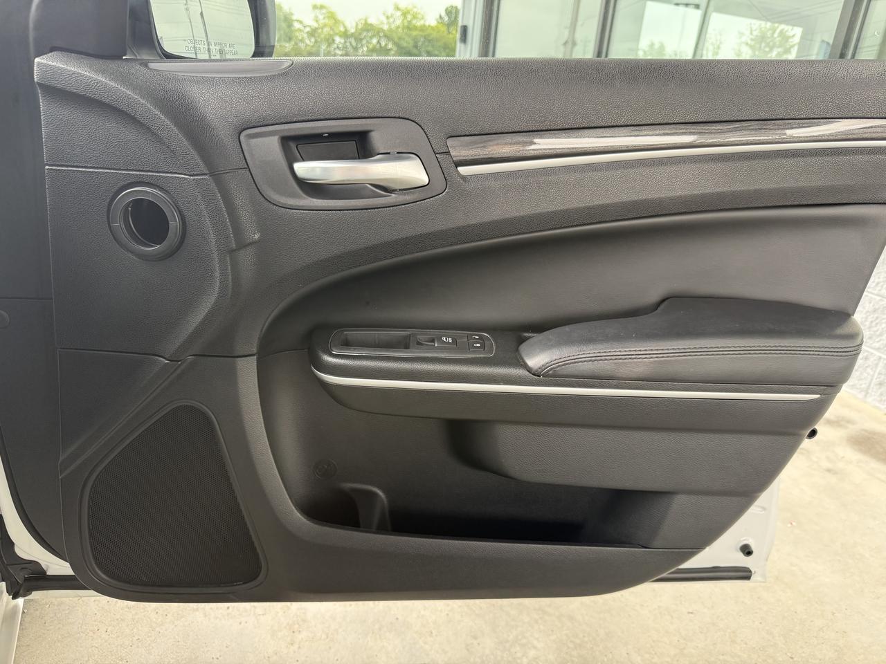 2019 Chrysler 300 Touring L Knoxville TN