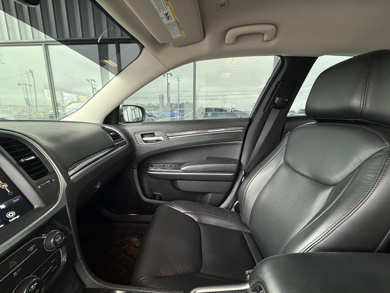 2019 Chrysler 300 Touring L Knoxville TN