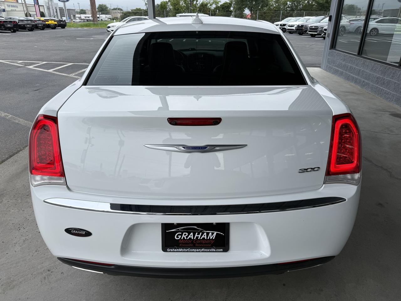 2019 Chrysler 300 Touring L Knoxville TN