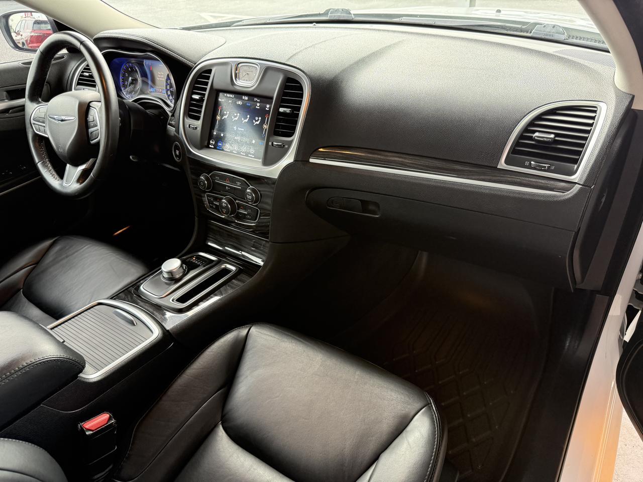 2019 Chrysler 300 Touring L Knoxville TN